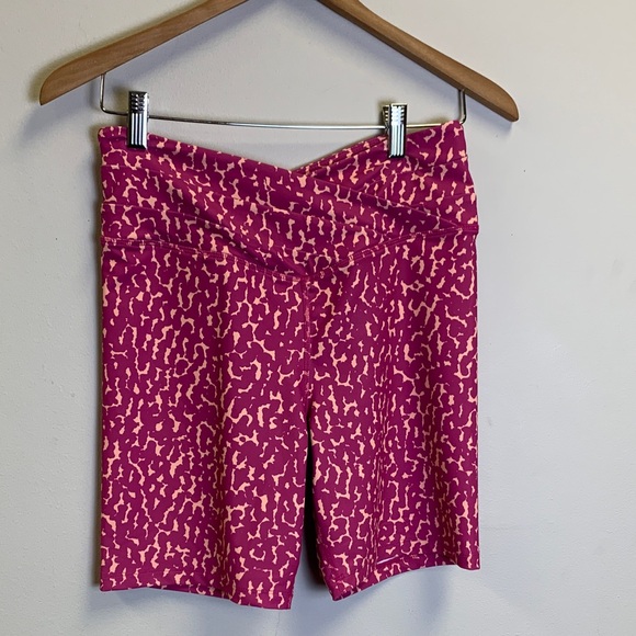 Sage Pants - Sage Pink and Cream Patterned Women's Bike Shorts